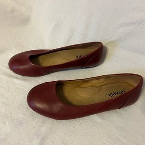 SoftWalk leather flats size 12WW